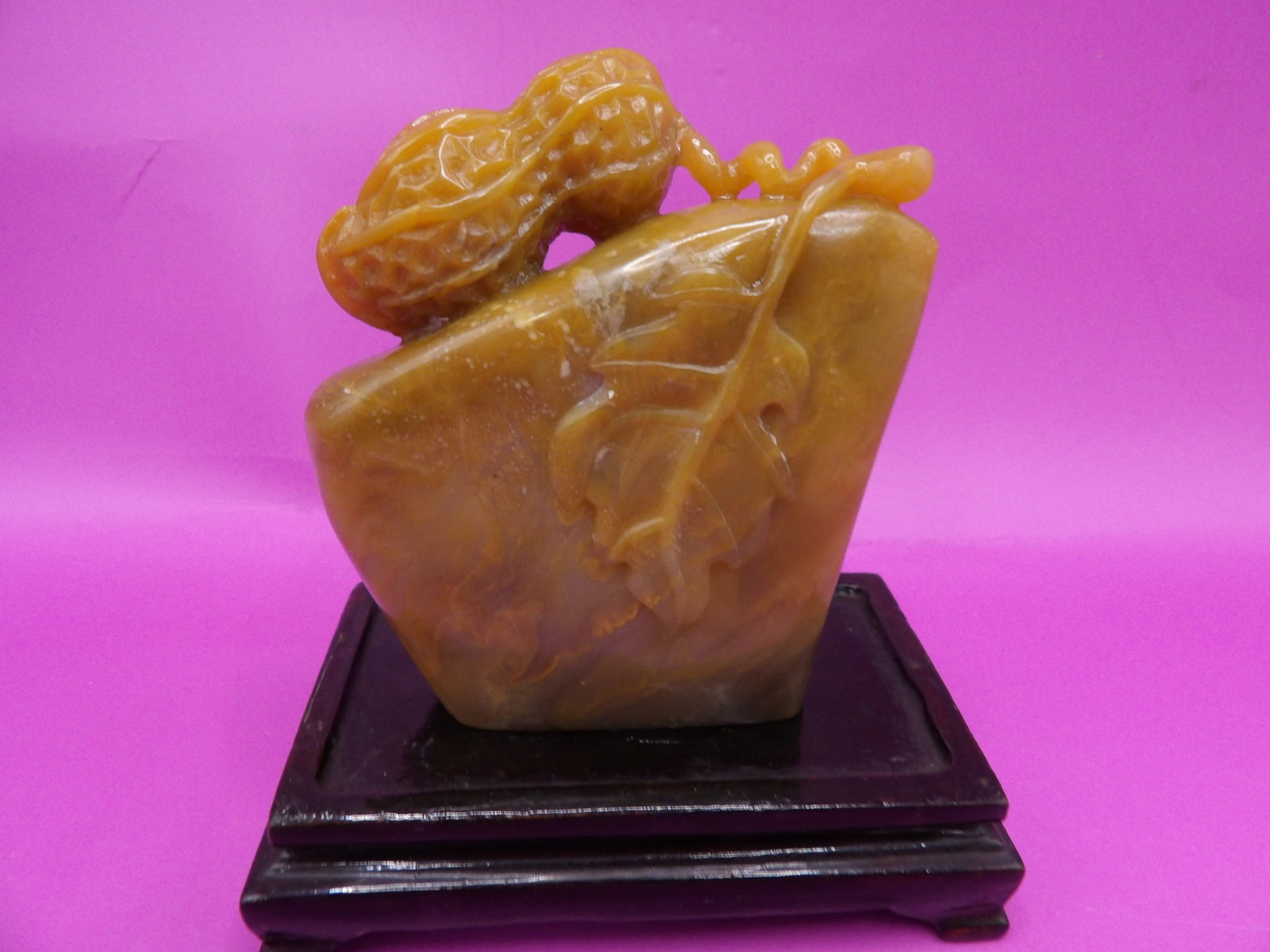 Chinese shoushan stone fine carved boulder with peanuts on top: 3.8 inches height including wooden base. We will inhouse ship items to you very affordable and efficient. Select self-arrange shipping.