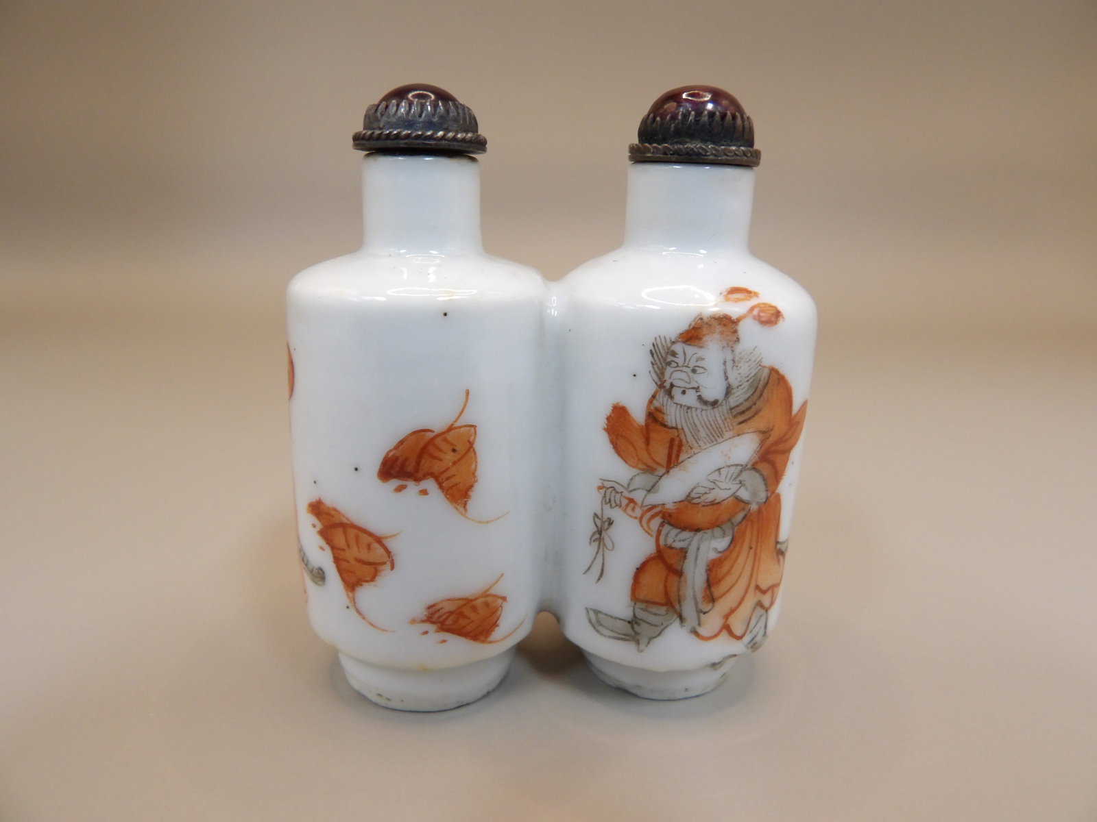 antique Chinese conjoined porcelain snuff bottle with hand painted Zhong Gui signed: 2 inches height.