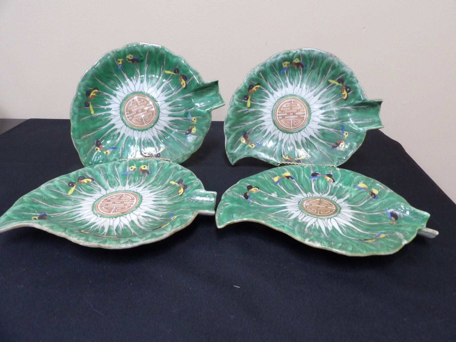 lot of 4 antique Chinese porcelain cabbage leaf dishes with butterflies and longevity symbol (1 of 6)