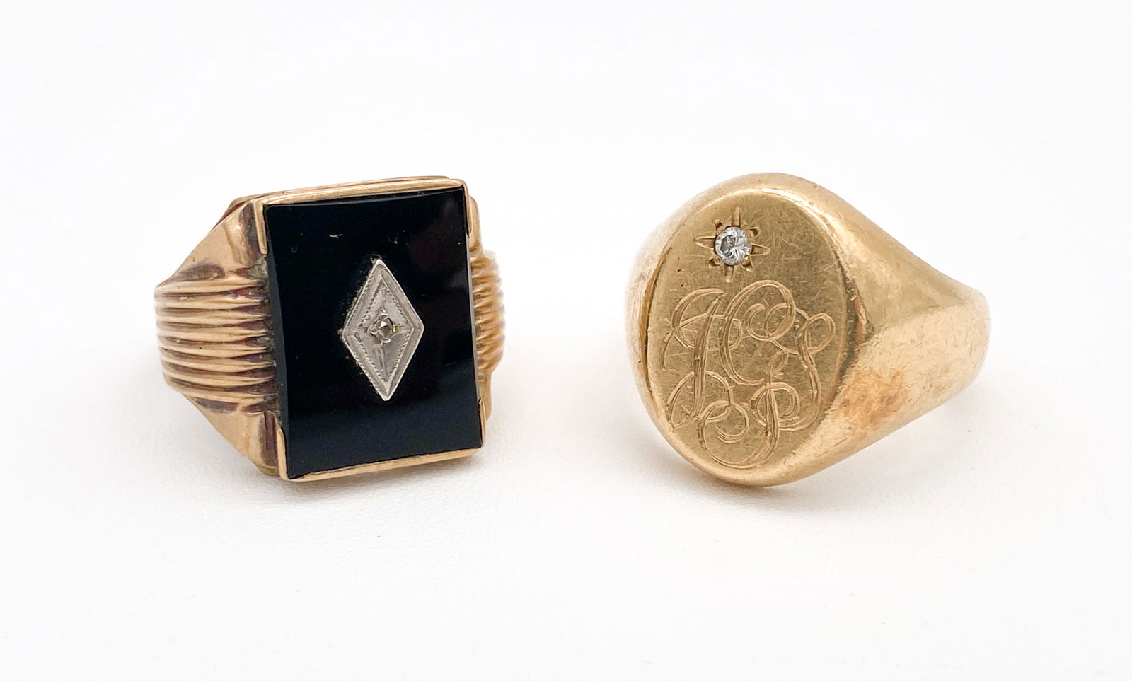 Two Vintage Mens Yellow Gold Rings (1 of 2)