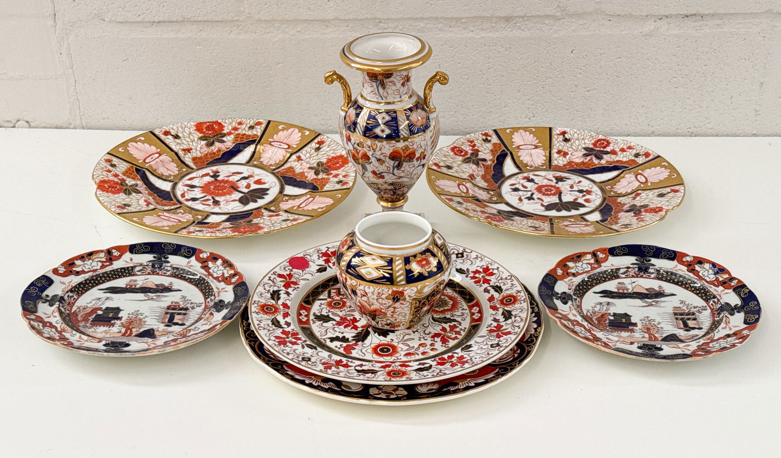 English Imari Porcelain & Ironstone Group Of 8: English Imari Porcelain & Ironstone Group Of 8, 19th - 20th Century, Comprising Pair Of 11 Inch Dinner Plates With 1883 Registry Mark Underside, Four Masons Plates, 10.25, 9.5 & 8.5 Inches, A Small 3.