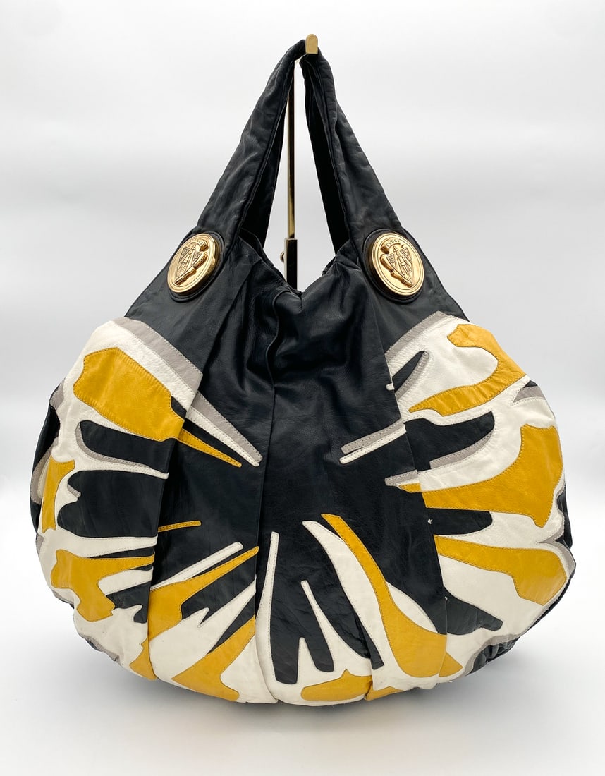 Gucci Hysteria Multicolor Bag: Gucci Hysteria Multicolor Bag With Gold Tone Hardware, Includes Shoulder Strap. Some Slight Mars To Leather As Shown In Photos, Some Rubbing To Underside, Structurally Sound And Clean Interior. Approx