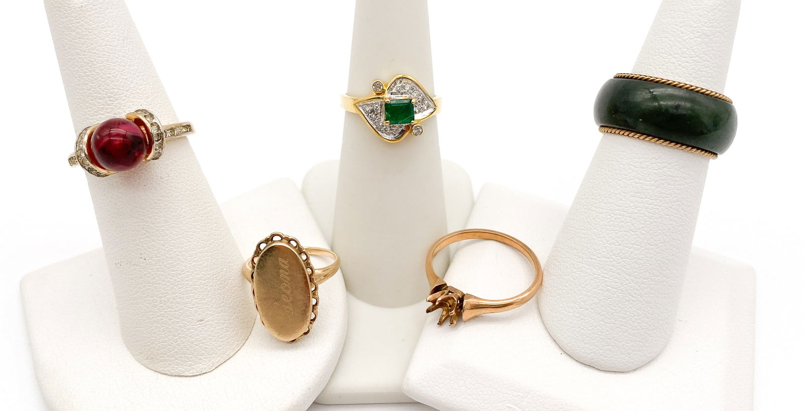 5 Vintage Yellow Gold Rings (1 of 2)