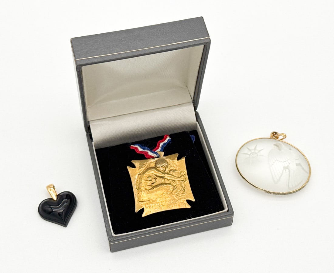 Three Lalique Pendants (1 of 7)