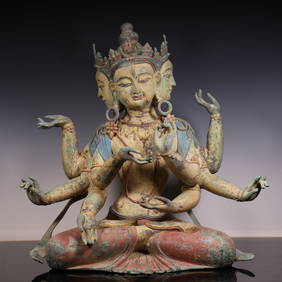 A Tang Dynasty painted bronze Buddha statue of Guanyin with three talents and six arms (1 of 18)