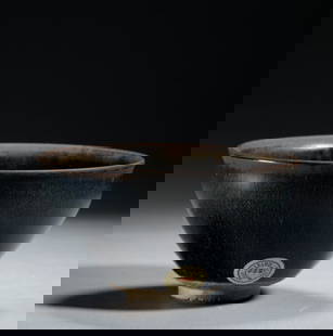A piece of Northern Song Dynasty kiln tea bowl: Northern Song Dynasty kiln tea bowl SIZE: L:12.5cm W:12.5cm H:7.5cm W:336g (The Dimensions Of All Batches Are Manually Measured.If You Need More Detailed Information, Please Contact Our Customer Servi