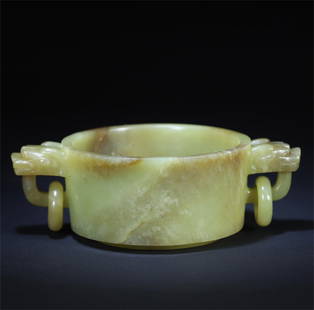 A topaz stove ornament: Topaz furnace ornament Hetian topaz seed material is carved, the jade color is chestnut yellow, the frosty agate pattern looms in the light, and the pulp is mellow. The whole material is exquisite,
