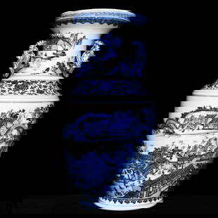 A Qing Dynasty Qianlong year of the blue and white Gusu prosperous picture amphora pan mouth vase: Qing Dynasty Qianlong year of the blue and white Gusu prosperous picture amphora pan bottle SIZE: (The Dimensions Of All Batches Are Manually Measured.If You Need More Detailed Information, Please Con
