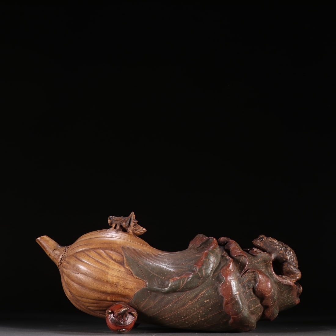 A purple sand Baicai teapot of Wang Yin's immortal style: Wang Yin's immortal purple sand Baicai teapot SIZE: H:11cm W:23cm (The Dimensions Of All Batches Are Manually Measured.If You Need More Detailed Information, Please Contact Our Customer Service Before