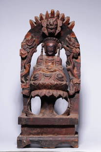 A seated statue of Guanyin carved in wood from the Qing Dynasty: Seated statue of Guanyin carved by wood from the Qing Dynasty Size: H:45cm L:19cm W:14.5cm W:2287g (The Dimensions Of All Batches Are Manually Measured.If You Need More Detailed Information, Please Co