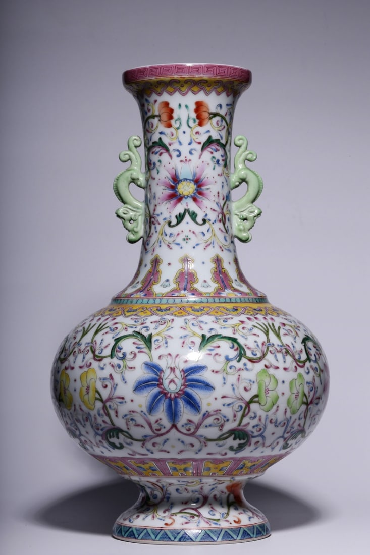 A Qing Dynasty Jiaqing year made pastel treasure floral pattern amphora: Qing Dynasty Jiaqing year made pastel treasure phase floral pattern amphora Size: H:34.7cm D:21.5cm W:2258g (The Dimensions Of All Batches Are Manually Measured.If You Need More Detailed Information,