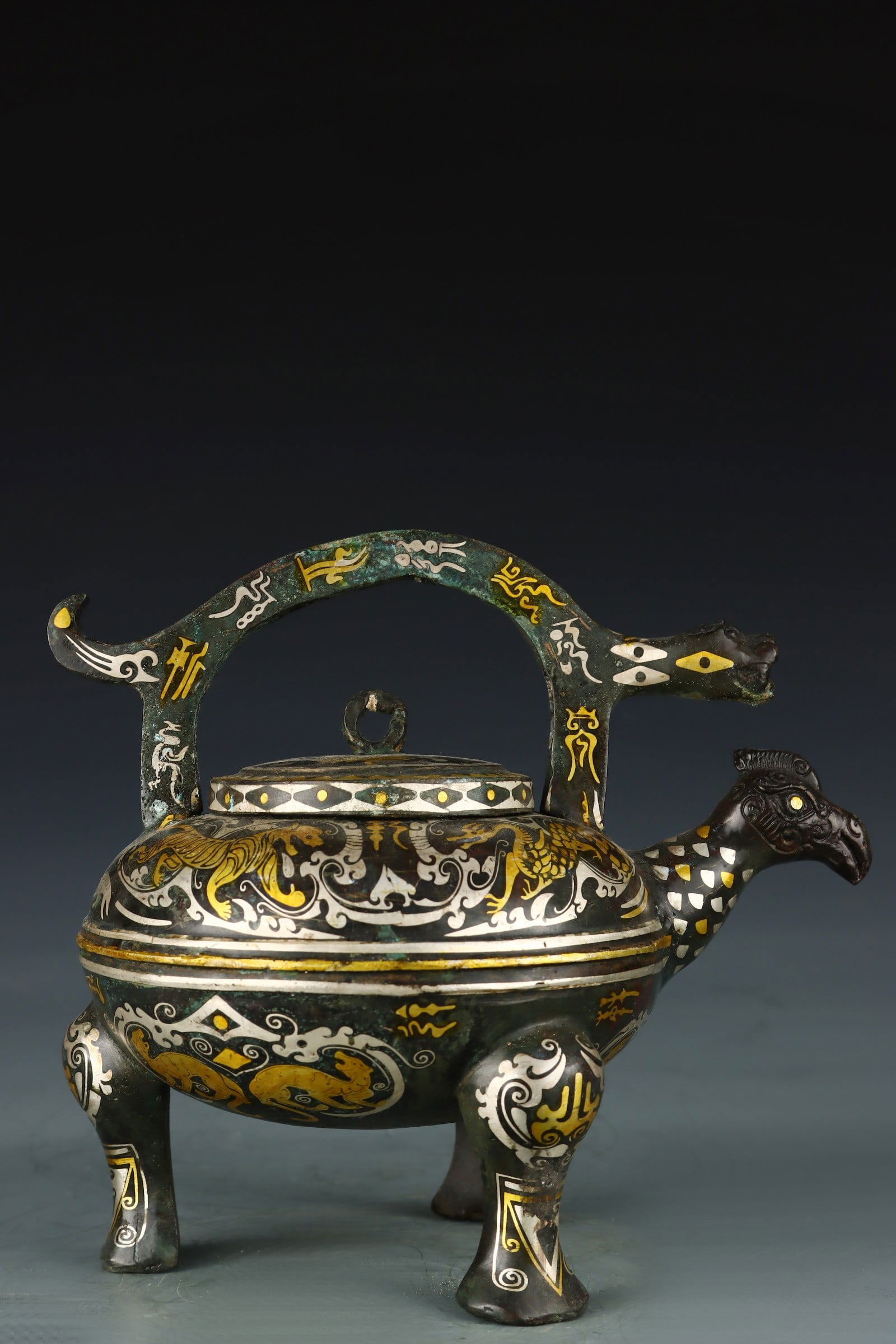 A bronze bronze with a bronze ribbon with a wrong gold inscription (1 of 9)