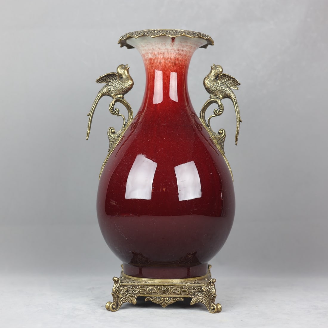 A beautiful Lang red glaze copper-inlaid flower and bird amphora jade pot spring vase: Exquisite Lang red glaze inlaid with flowers and birds Amphora jade pot spring vase SIZE: H:39cm Calibre:13.5cm D:22cm Bottom:16.5cm (The Dimensions Of All Batches Are Manually Measured.If You Need Mo