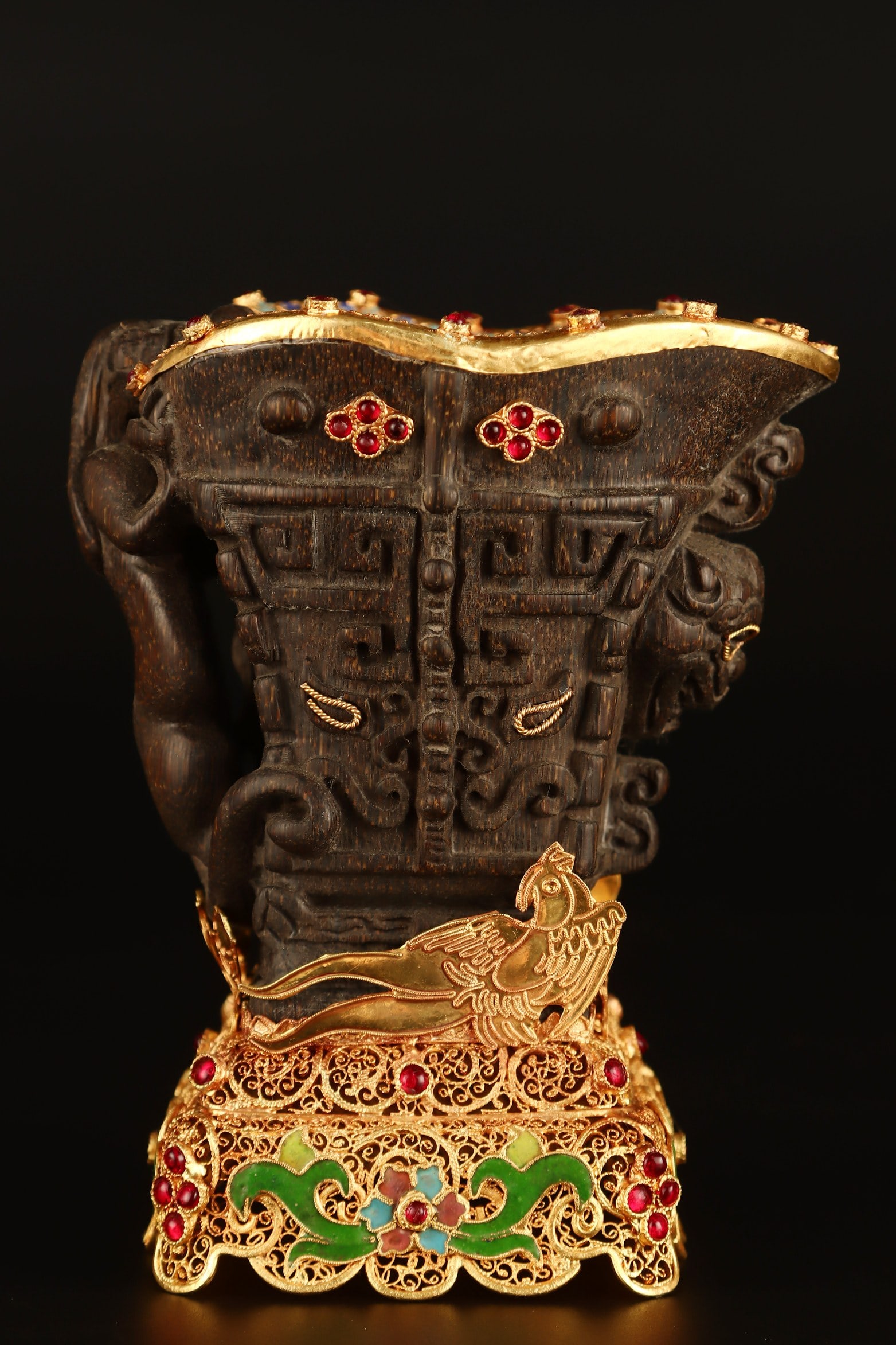 A Qing Dynasty filigree gilt inlaid cup: Qing Dynasty filigree gilt inlaid cup W:607gH:14.5cmW:12cm