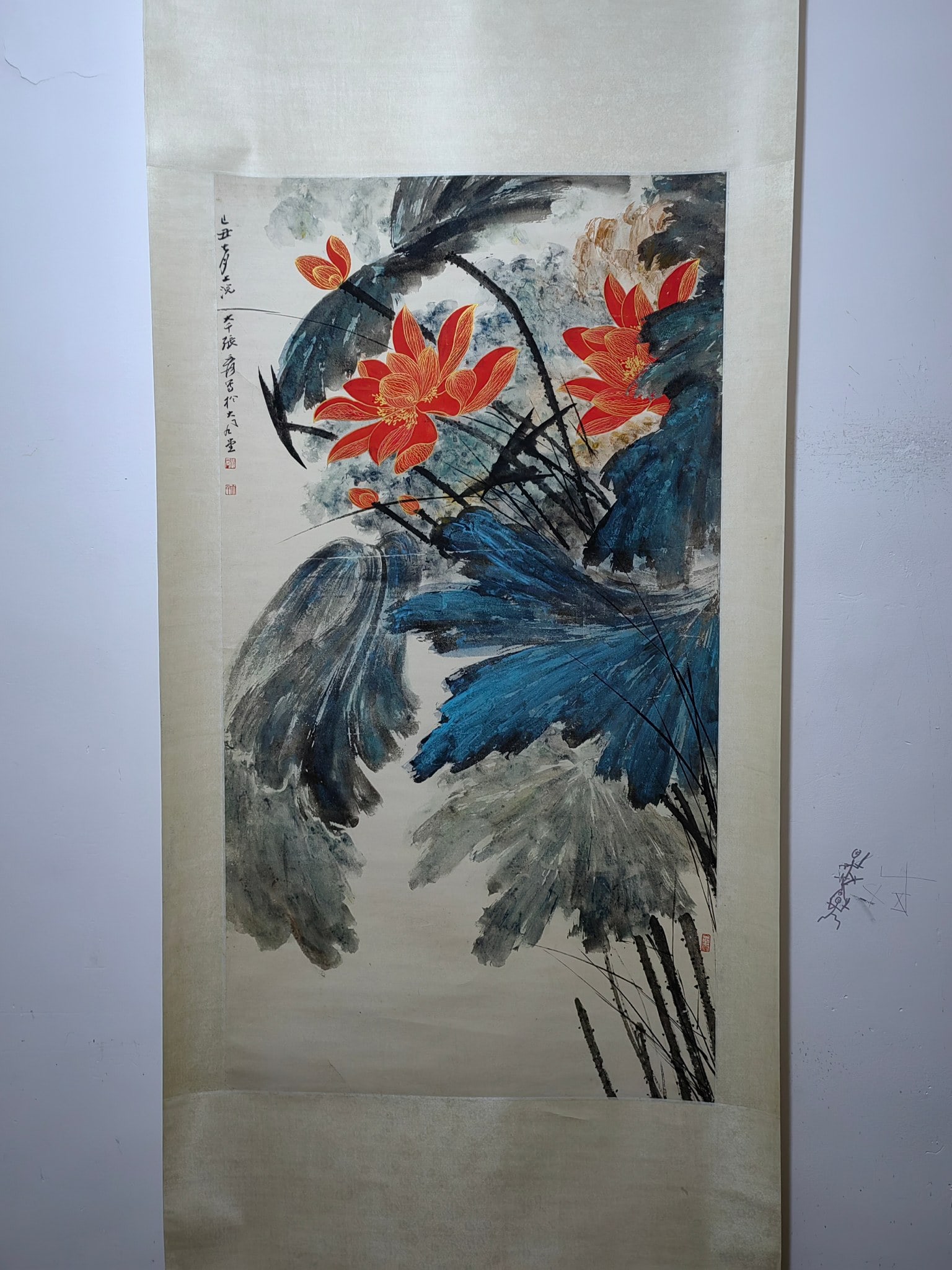 A piece of Zhang Daqian's splashed lotus paper is purely hand-painted (1 of 9)