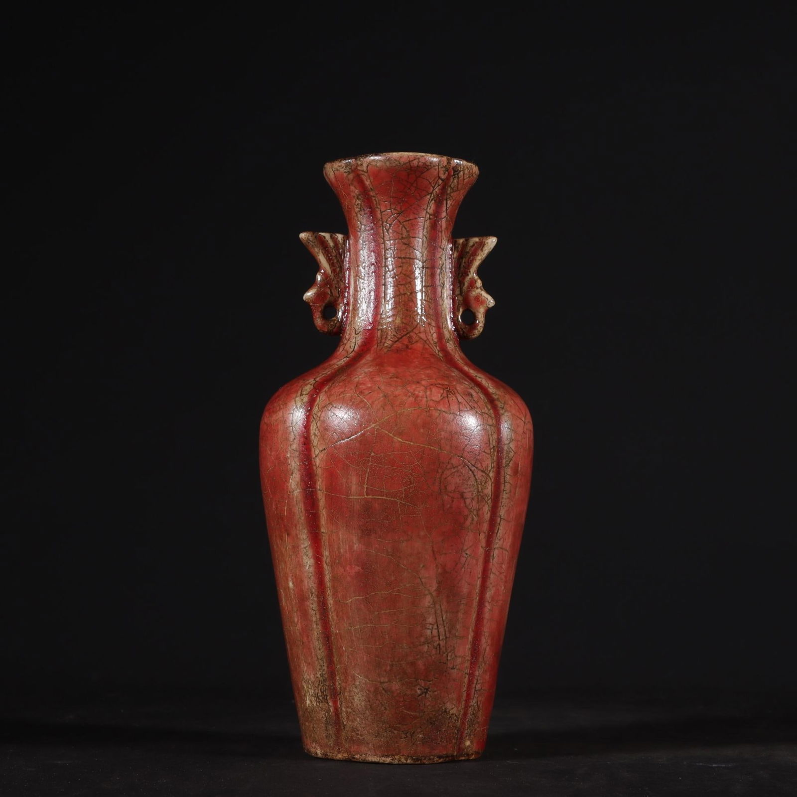 A red-glazed amphora from a firewood kiln in the Song Dynasty: Red glazed amphorae of the Song Dynasty firewood kiln SIZE: H:18.5cm W:9cm (The Dimensions Of All Batches Are Manually Measured.If You Need More Detailed Information, Please Contact Our Customer Servi