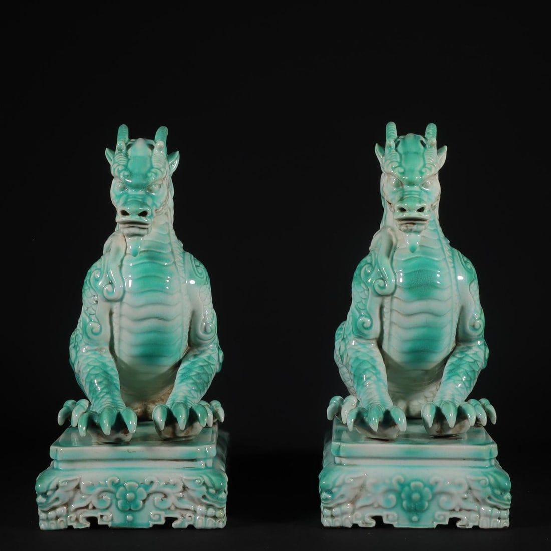 A pair of Qianlong jade glaze auspicious beasts from the Qing Dynasty (1 of 10)