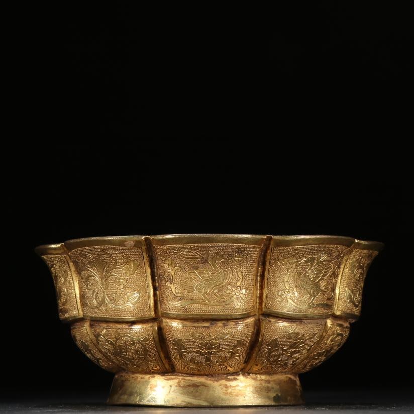 A fine copper gilt petal pattern bowl (1 of 9)