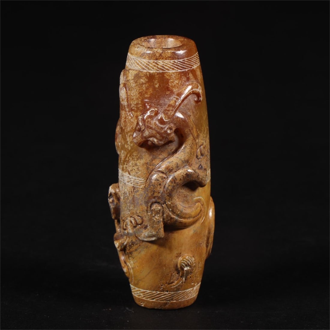 A beautiful ancient jade rein (1 of 9)