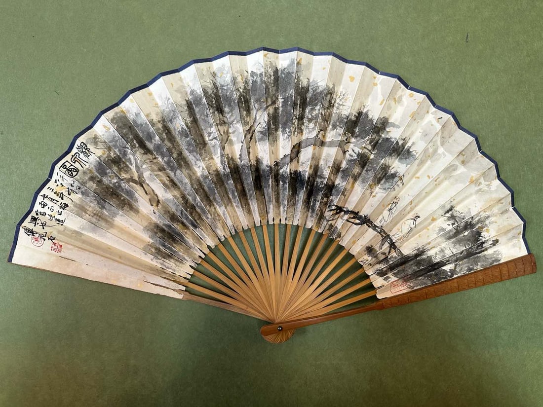 An old fan of Fu Baoshi: Fu Baoshi's old fan Size:20x56cm (The Dimensions Of All Batches Are Manually Measured.If You Need More Detailed Information, Please Contact Our Customer Service Before Bidding.)