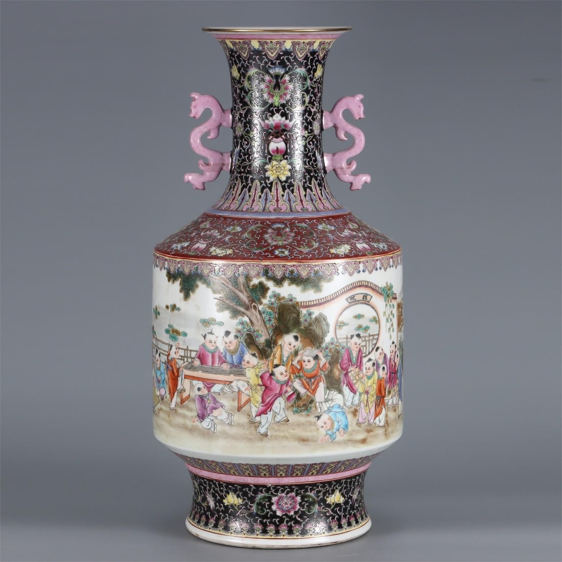 A pastel baby play amphora made in the Qianlong period of the Qing Dynasty: Pastel baby play amphora made in the Qianlong period of the Qing Dynasty Size:H:35cm (The Dimensions Of All Batches Are Manually Measured.If You Need More Detailed Information, Please Contact Our Cust