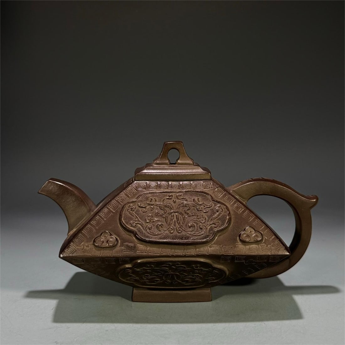 A beautifully printed decal diamond square pot (1 of 9)