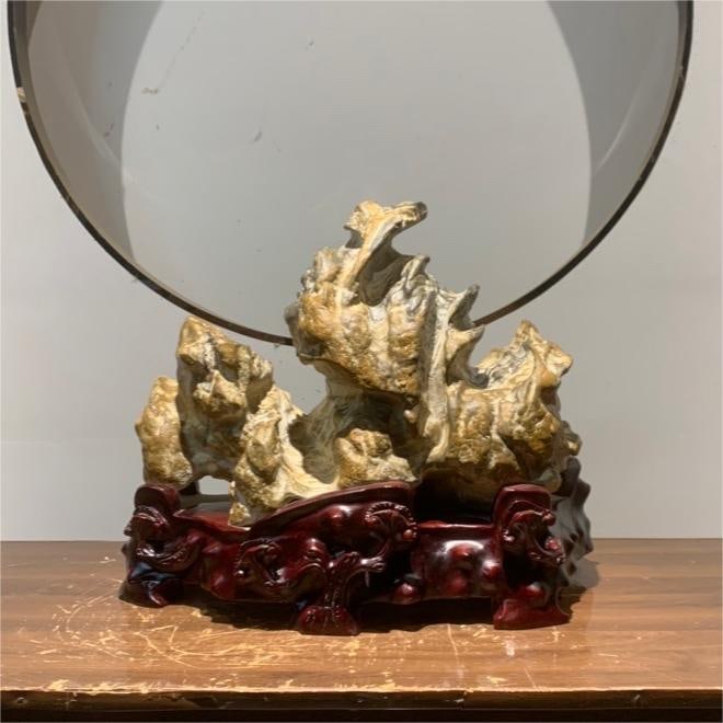 A fine Lingbi stone: Exquisite Lingbi stone Size:60x50x30cm (The Dimensions Of All Batches Are Manually Measured.If You Need More Detailed Information, Please Contact Our Customer Service Before Bidding.)