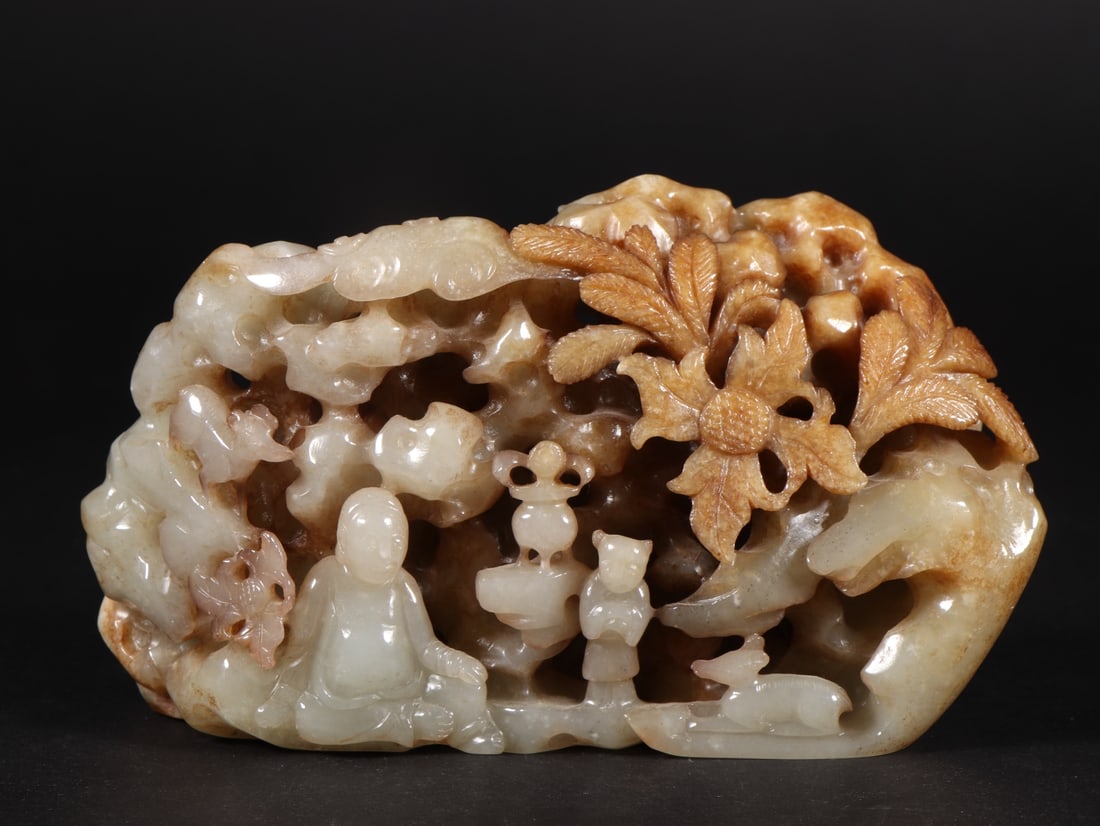 A Hetian jade character story mountain ornament (1 of 9)