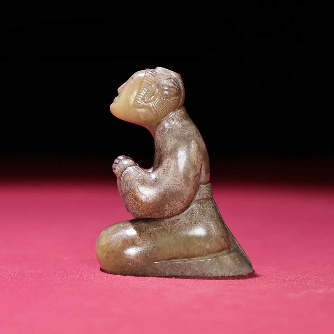 A Han Dynasty high-quality jade nobleman: In the Han Dynasty,the high-value jade nobleman was born SIZE: 77x59x34mm W:170g (The Dimensions Of All Batches Are Manually Measured.If You Need More Detailed Information, Please Contact Our Customer