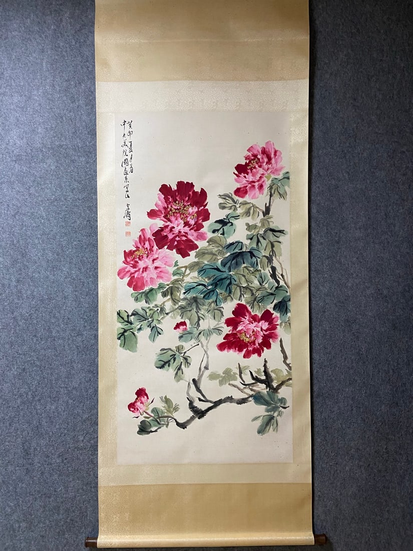 A painting by Wang Xuetao (1 of 8)