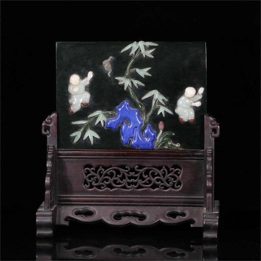 A Qing Dynasty rosewood inlaid with a hundred treasures jasper insert: Qing Dynasty rosewood inlaid with a hundred treasures jasper insert screen, rosewood base jasper screen, inlaid agate, lapis lazuli, Shoushan pine and other embellishments, carved and carved delicatel