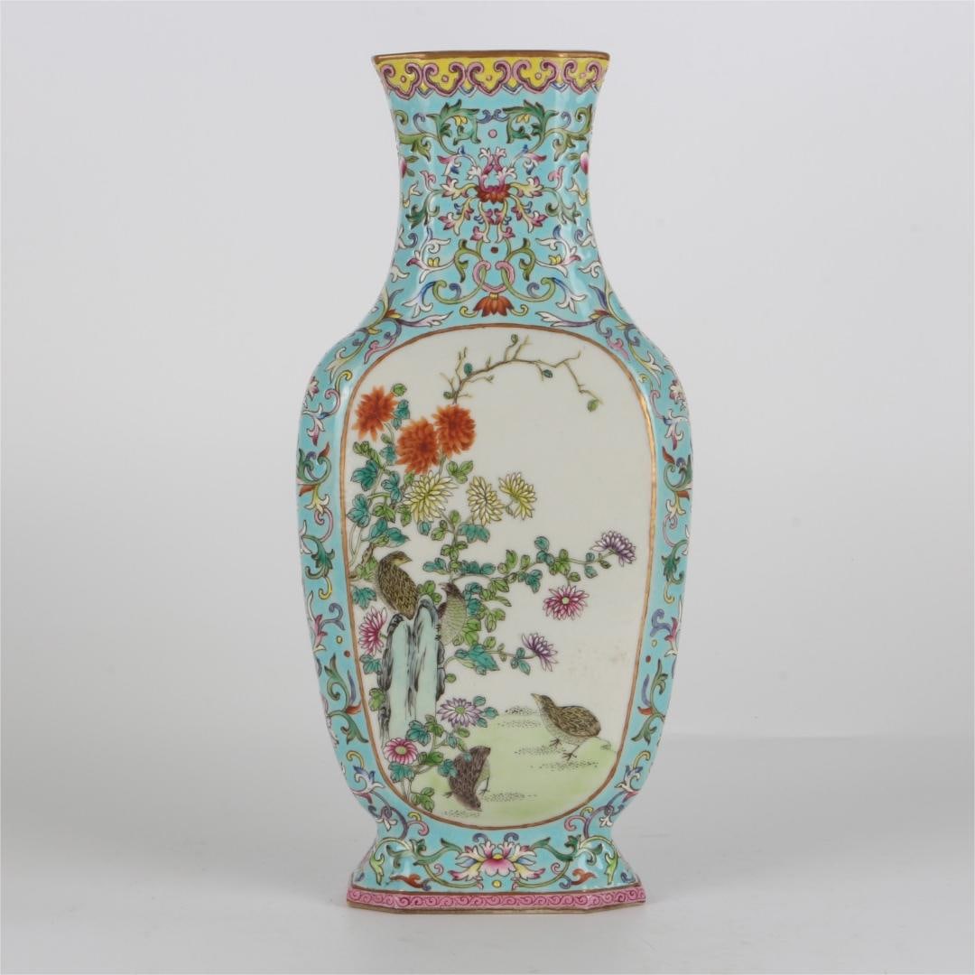 A Qianlong pastel window-opening poetry flat bottle from the Qing Dynasty: Qing Dynasty Qianlong pastel window open poetry flat bottle SIZE: H:27.6cm BellyD:13cm (The Dimensions Of All Batches Are Manually Measured.If You Need More Detailed Information, Please Contact Our Cu