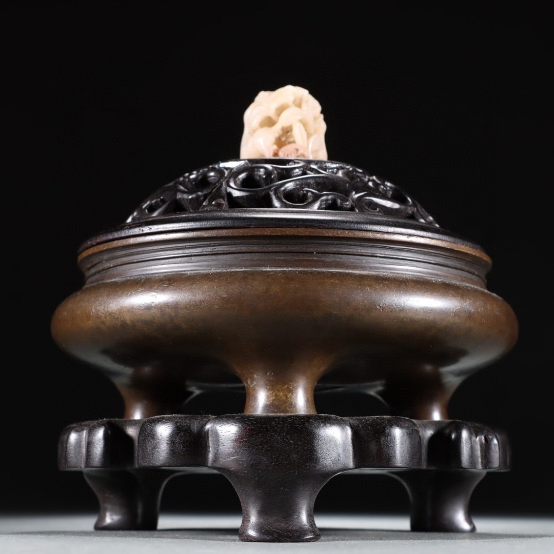 Exquisite copper tire furnace: Exquisite copper tire furnace Size:W:16??H:15.5??W:1831g (The Dimensions Of All Batches Are Manually Measured.If You Need More Detailed Information, Please Contact Our Customer Service Before Bidding.