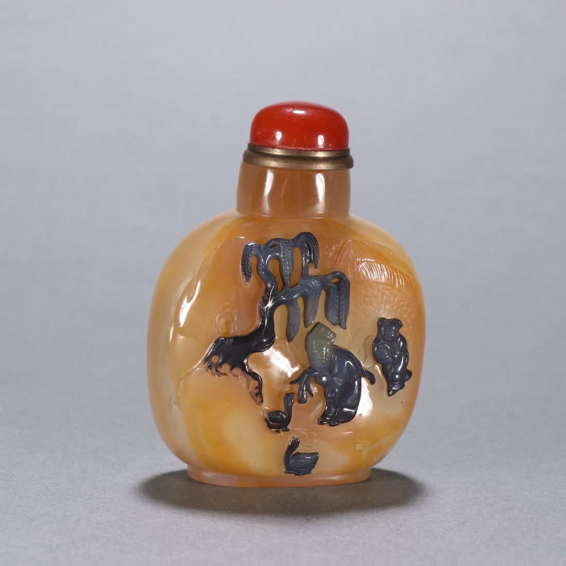 Qing Dynasty agate carved character story snuff bottle (1 of 9)