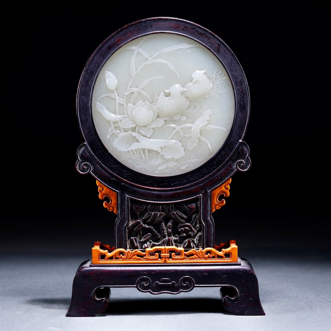 Exquisite Hetian jade screen (1 of 9)