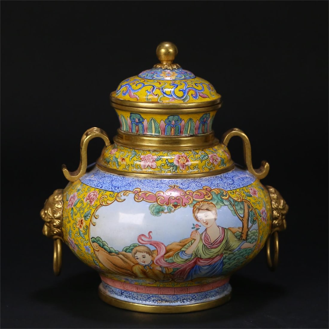 Qing Dynasty copper tire painting enamel window Western figure amphora: Qing Dynasty copper tire painting enamel window Western figure amphora Size:14.2x14x12cm W:634.7g (The Dimensions Of All Batches Are Manually Measured.If You Need More Detailed Information, Please Con