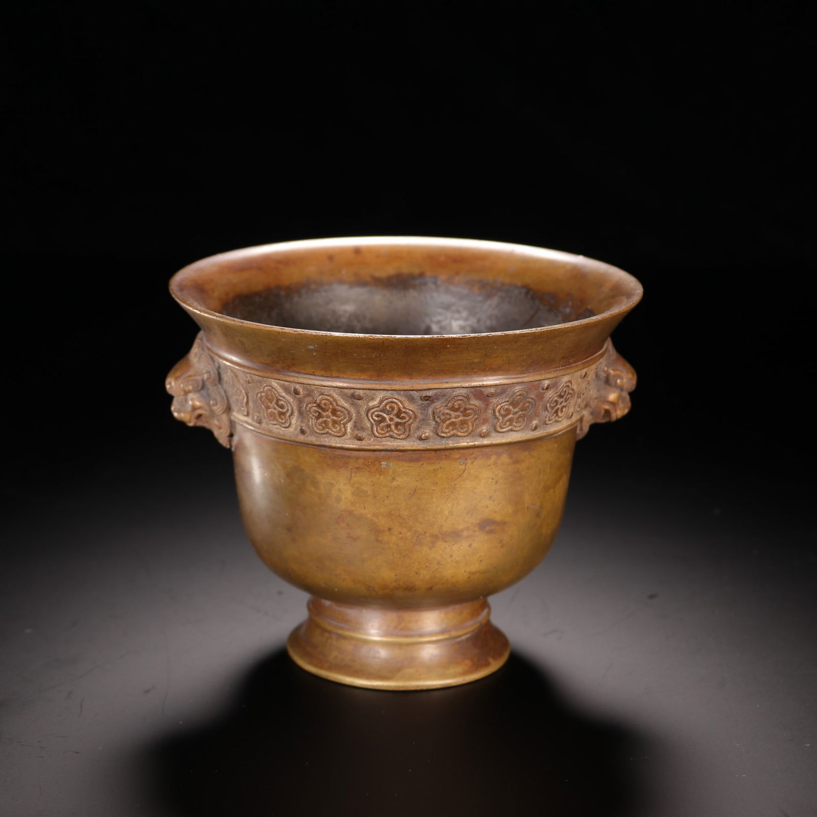 Exquisite copper tire animal ear incense burner: Exquisite copper tire animal ear incense burner Size:H:9.1cm W:11cm W:774.5g (The Dimensions Of All Batches Are Manually Measured.If You Need More Detailed Information, Please Contact Our Customer Ser