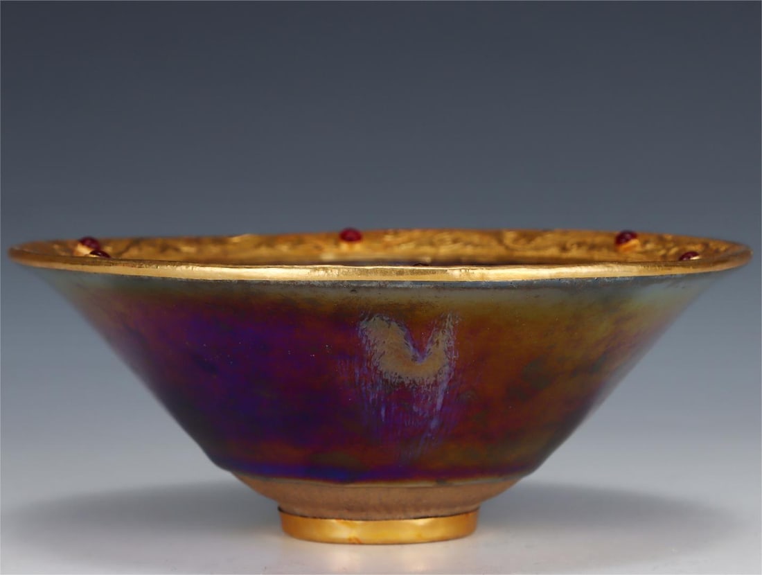 The Song Dynasty's Jianzhan Yao changed the glaze and gold chisel engraved with gemstone hat bowls (1 of 9)