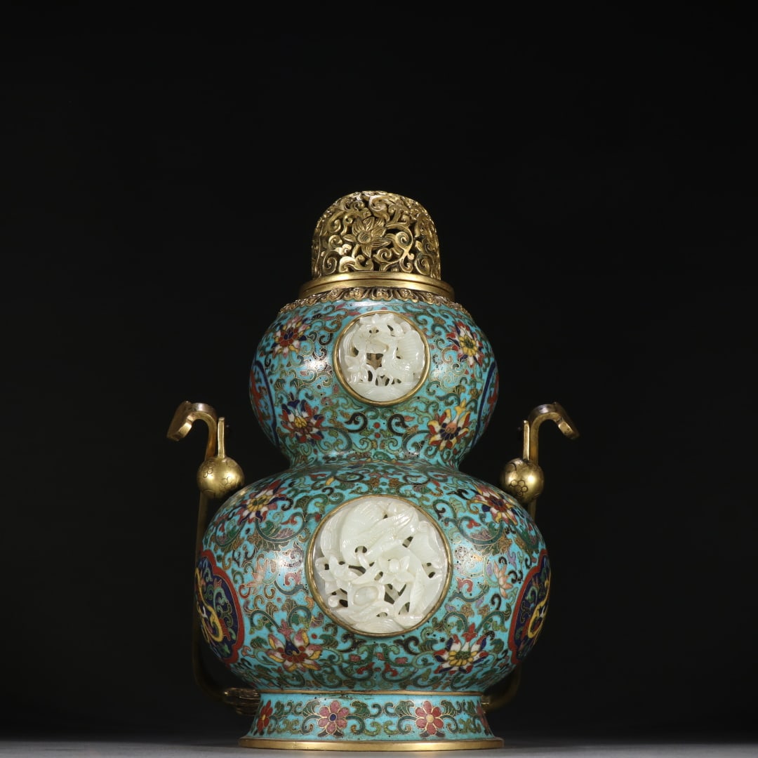 Qing Dynasty copper tire cloisonné painting enamel inlaid Hetian jade beam gourd bottle: Qing Dynasty copper tire cloisonné painting enamel inlaid Hetian jade beam gourd bottle Size:H:24cm W:17cm W:1936.2g (The Dimensions Of All Batches Are Manually Measured.If You Need More Detailed Inf