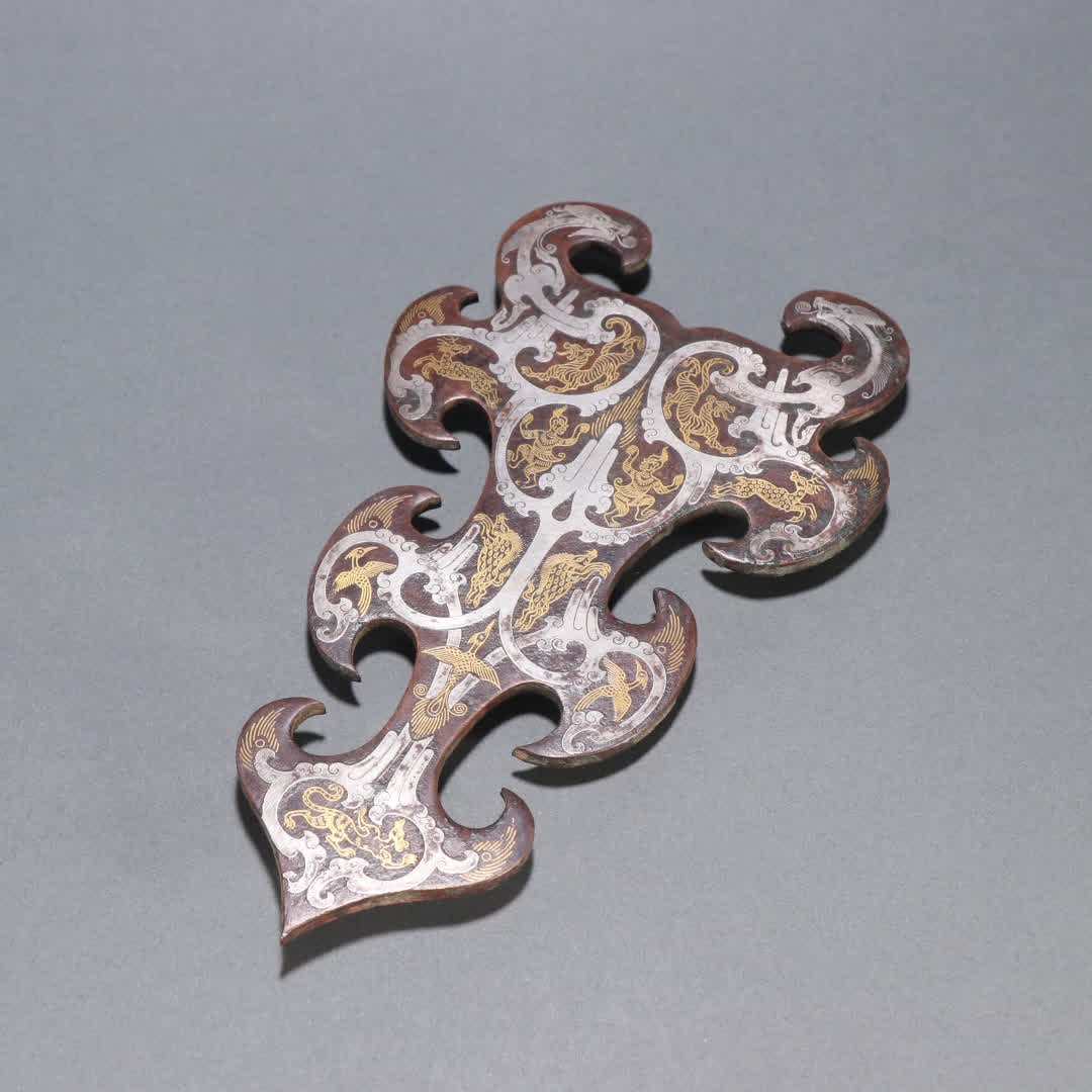 A Han Dynasty bronze gold and silver horse shield (1 of 9)