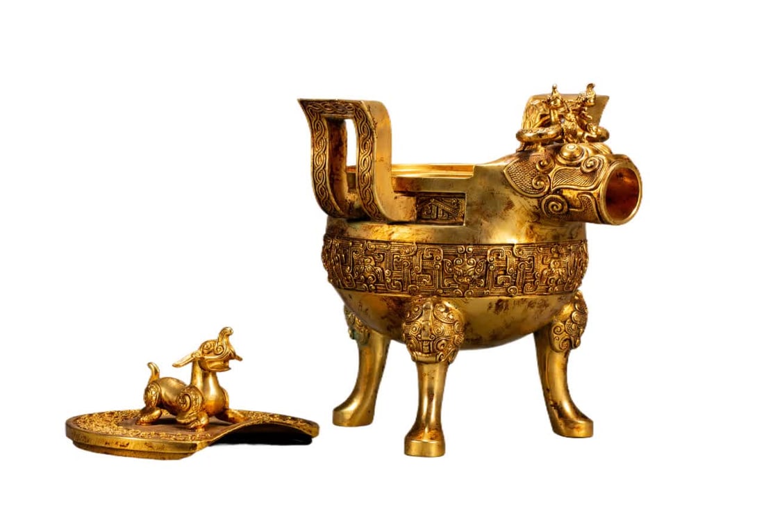 A Qing Dynasty copper gilt ornament (1 of 9)