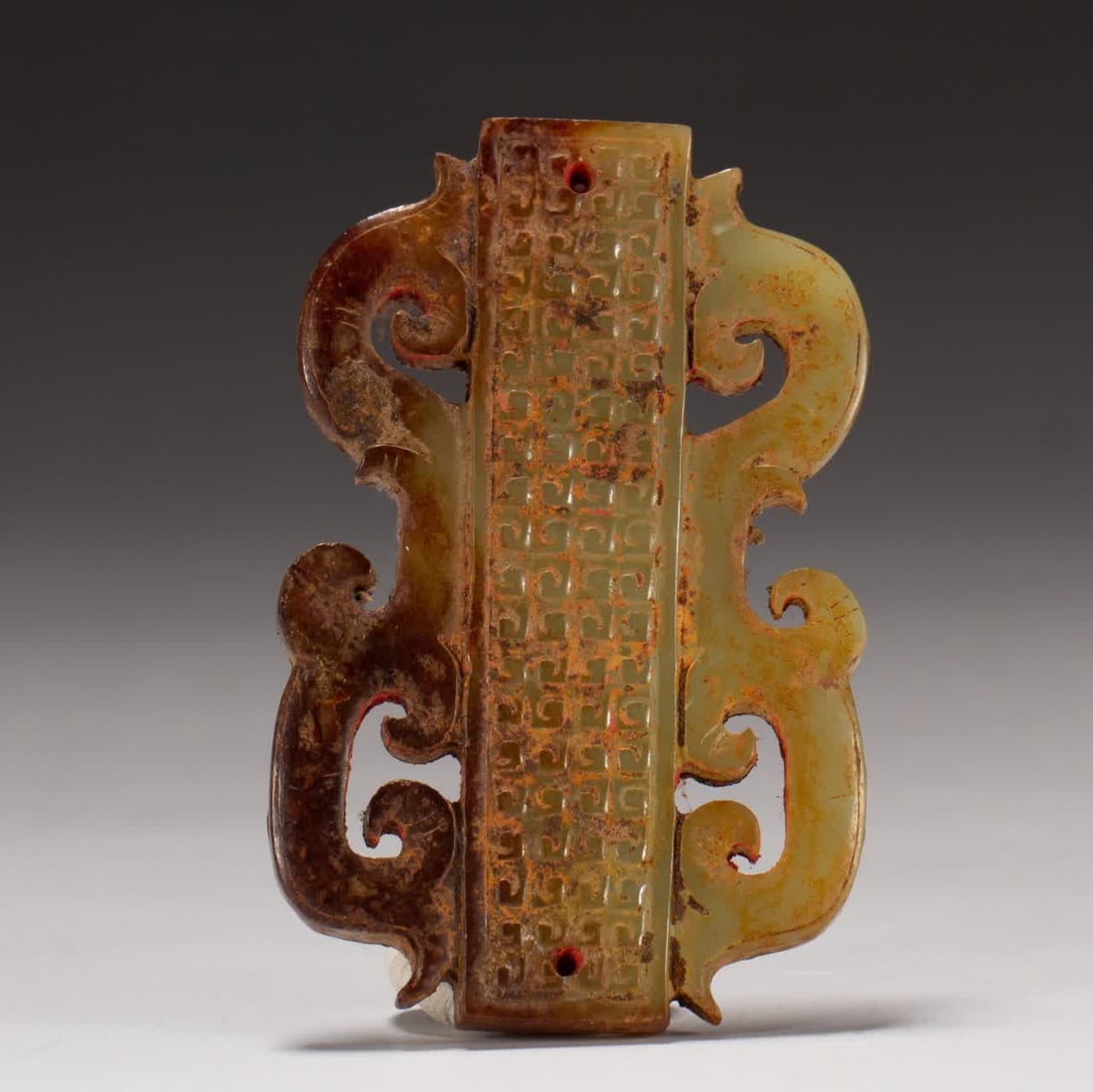 A piece of ancient jade wall: The ancient jade wall SIZE: L:6.5cm W:4.5cm W:30g (The Dimensions Of All Batches Are Manually Measured.If You Need More Detailed Information, Please Contact Our Customer Service Before Bidding.)