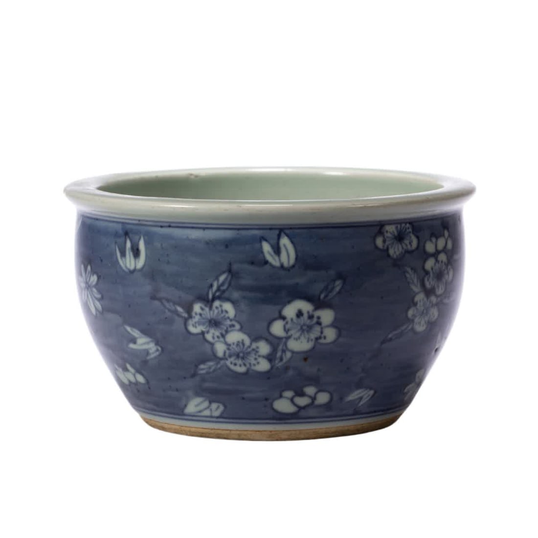 A Qing Dynasty blue and white flower pattern jar: Qing Dynasty blue and white flower pattern jar SIZE: L:16.5cm W:16.5cm H:9.5cm W:860g (The Dimensions Of All Batches Are Manually Measured.If You Need More Detailed Information, Please Contact