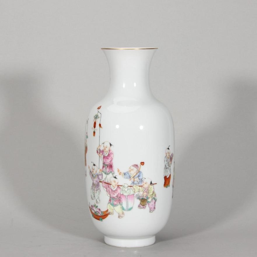 A lantern bottle with a pastel baby play picture of the Republic of China: Republic of China pastel baby play picture lantern bottle SIZE: H:22.2cm (The Dimensions Of All Batches Are Manually Measured.If You Need More Detailed Information, Please Contact Our Customer