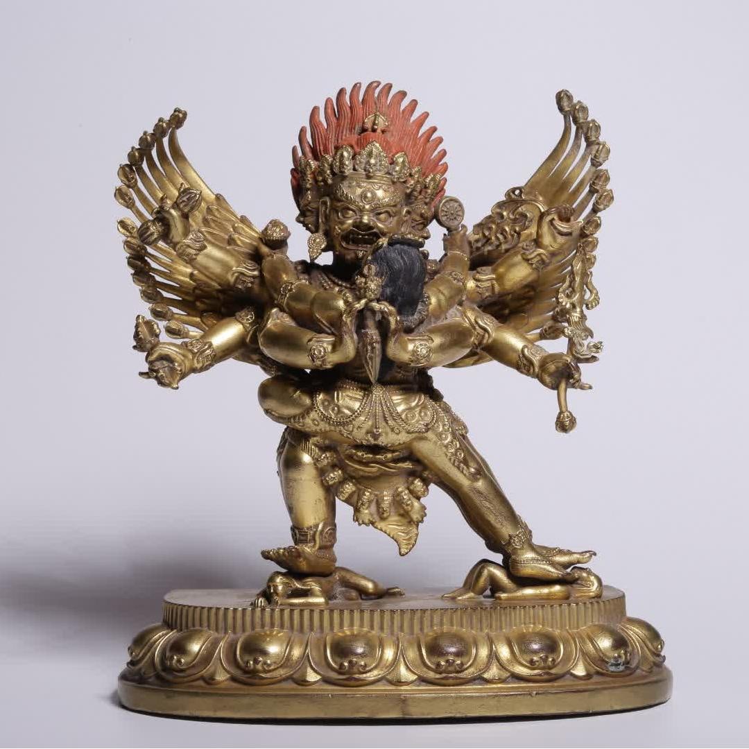 A Qing Dynasty bronze gilt Shengle Vajra statue: Qing Dynasty copper gilt victory music Vajra statue SIZE: H:12.2cm L:11.5cm W:5.5cm W:747g (The Dimensions Of All Batches Are Manually Measured.If You Need More Detailed Information, Please