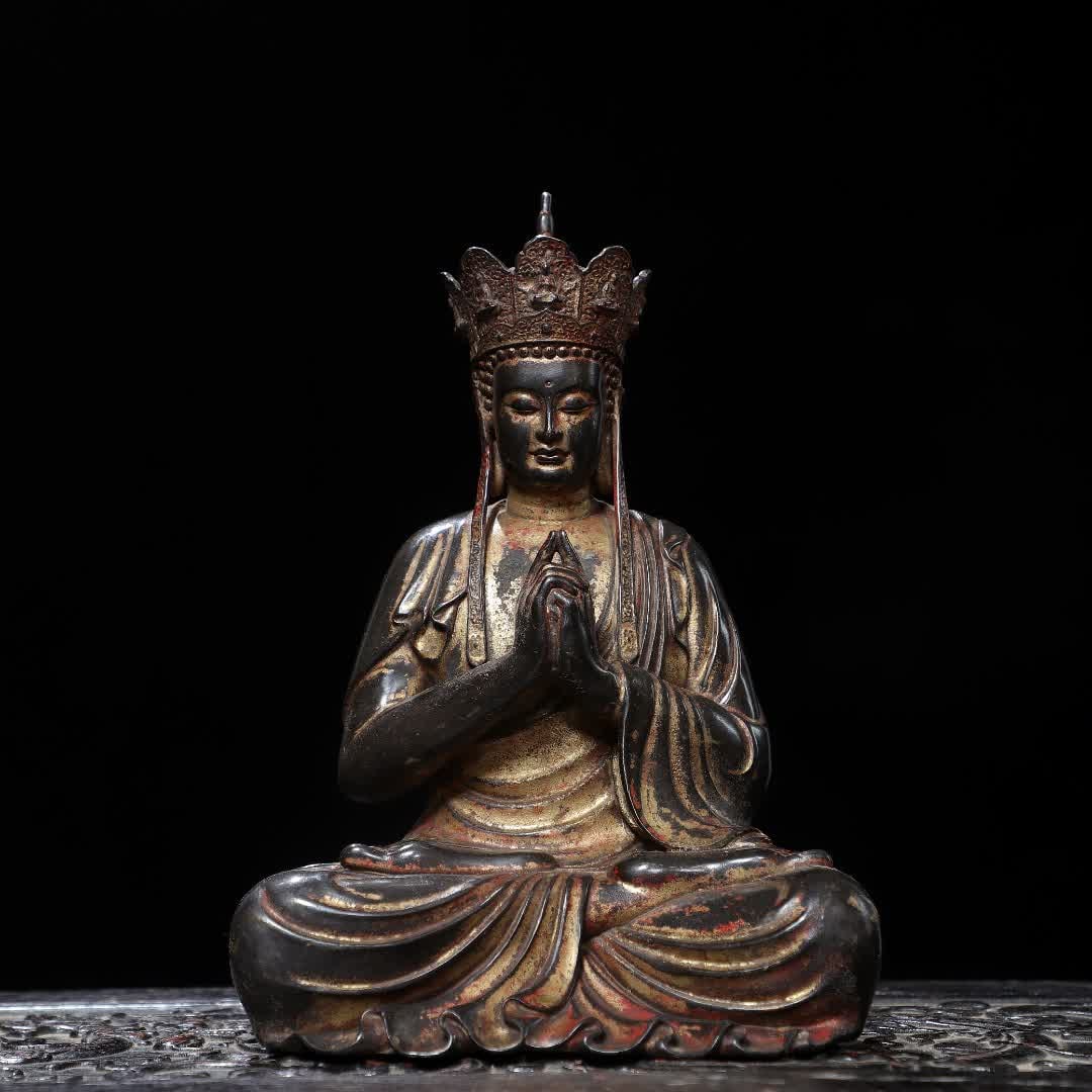 A bronze statue of Ksitigarbha Bodhisattva: Bronze engraved gold statue of Ksitigarbha Bodhisattva SIZE: H:22cm W:14cm T:11cm W:1.2kg (The Dimensions Of All Batches Are Manually Measured.If You Need More Detailed Information, Please