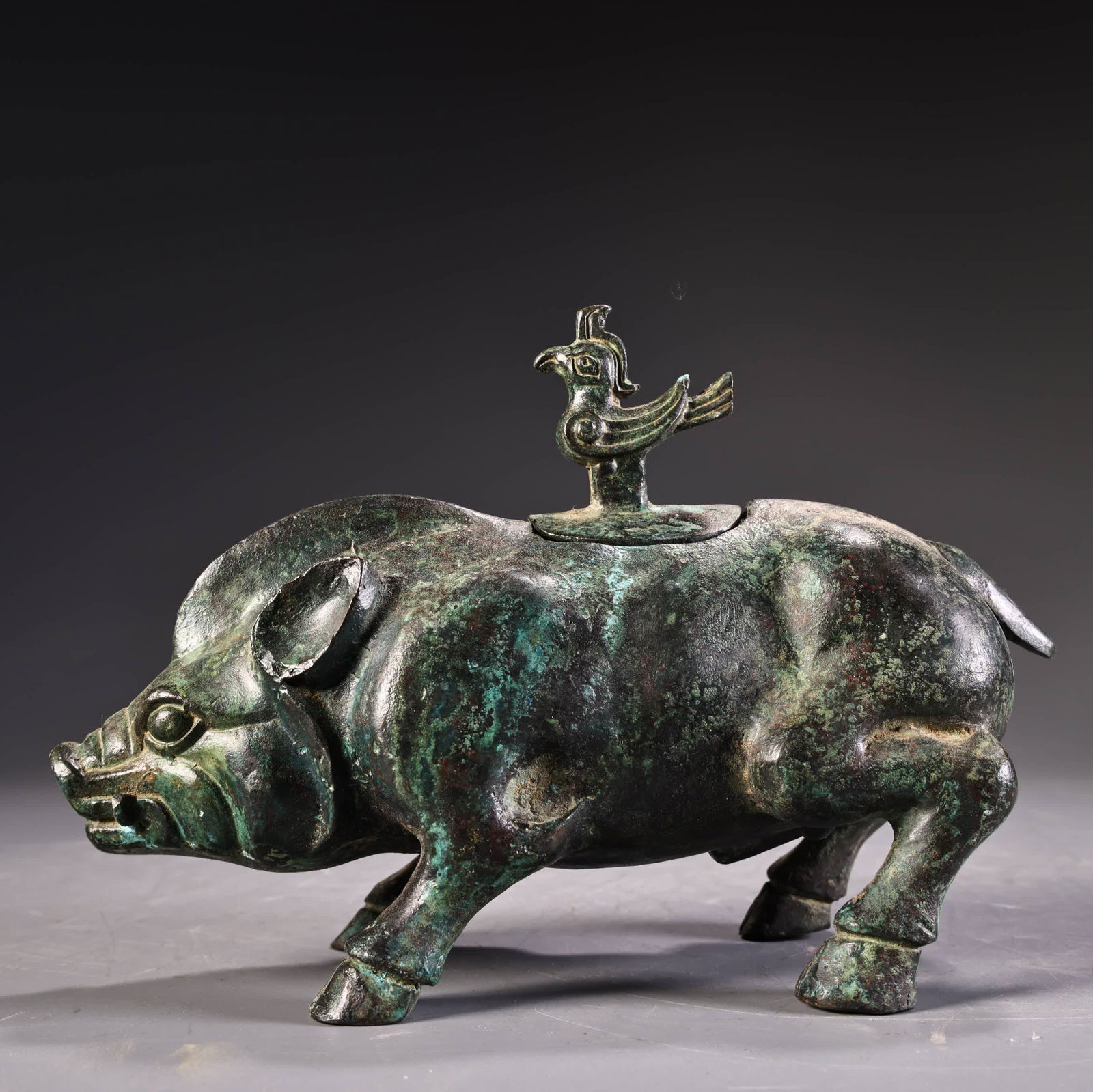 A bronze pig statue (1 of 10)