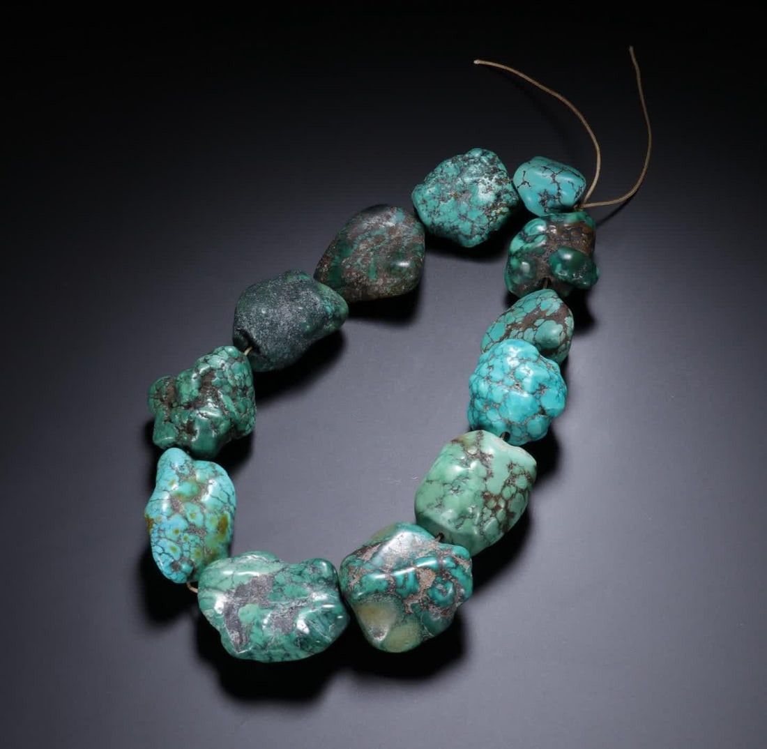 A piece of early Qing Dynasty accompanying old turquoise (1 of 8)