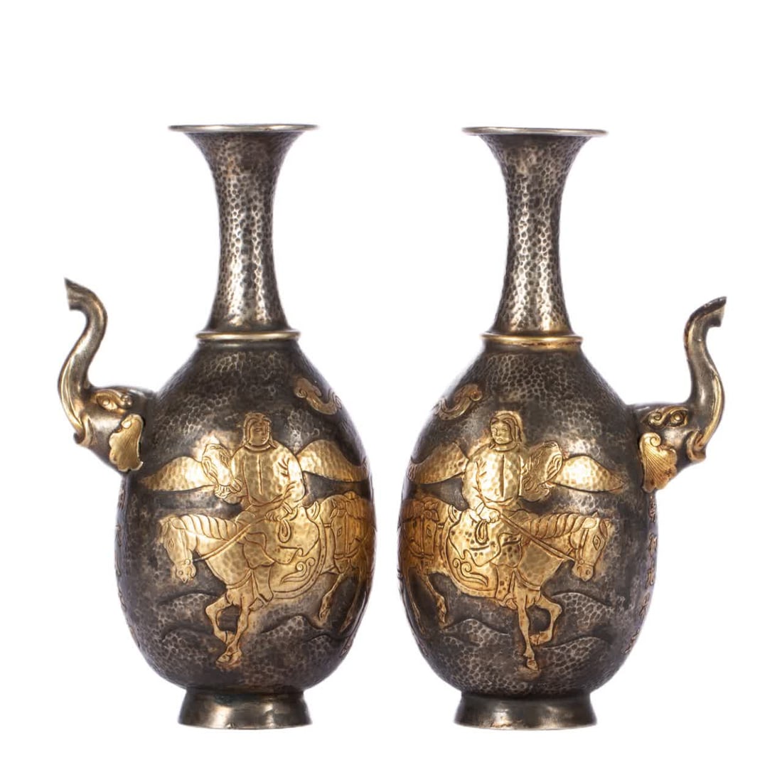 A pair of Qing Dynasty silver gilt clean bottles (1 of 9)