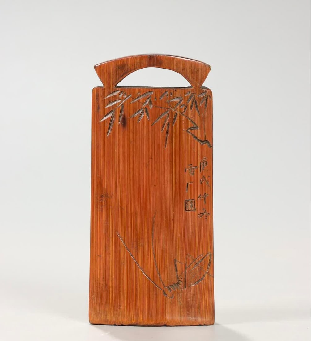 A Qing Dynasty bamboo carving snow factory study seal: Qing Dynasty bamboo carving snow factory style study seal SIZE: H:8.5cm L:4cm W:28g (The Dimensions Of All Batches Are Manually Measured.If You Need More Detailed Information, Please Contact